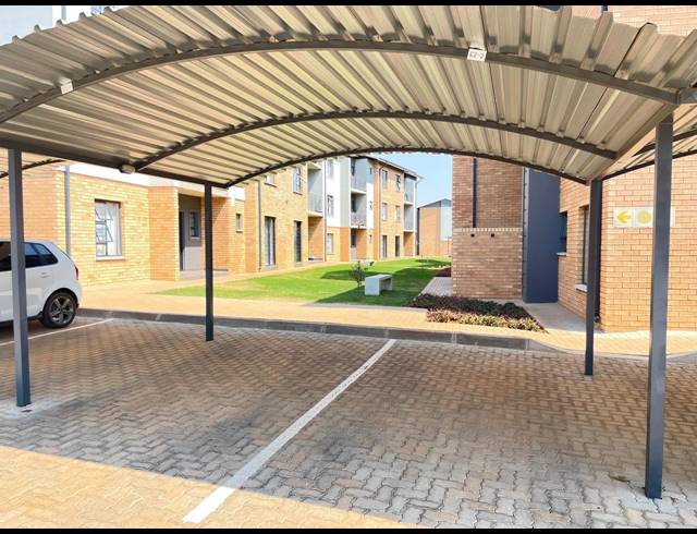 2 BEDROOM DUPLEX FOR SALE IN SINOVILLE